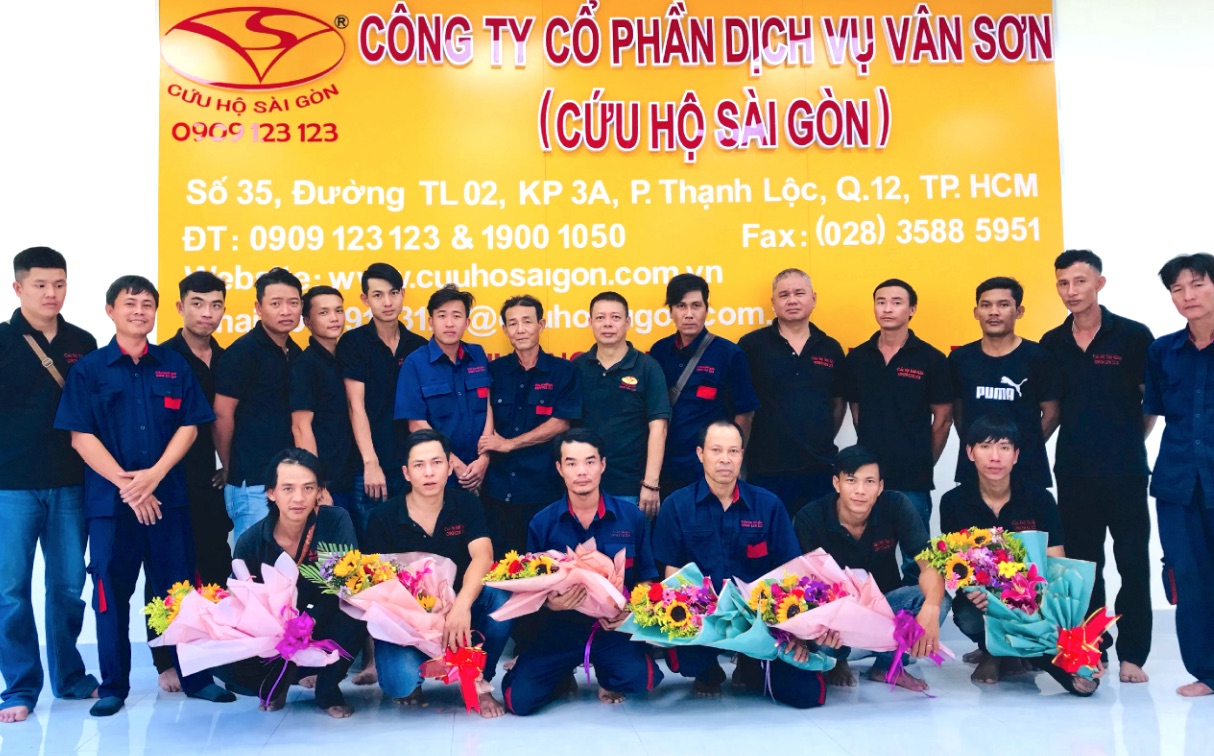 Nhân Viên Cứu Hộ Sài Gòn